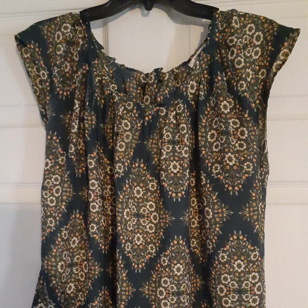 Lauren Conrad top